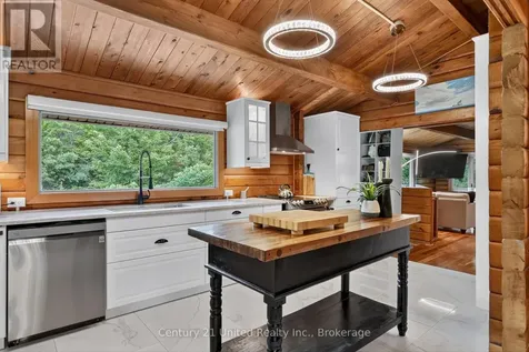 3400 Juniper Point Road Selwyn ON K0L 2H0