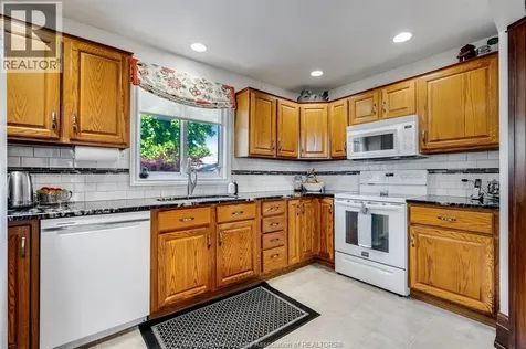 1570 Road 3 East Kingsville ON N9Y 2E5