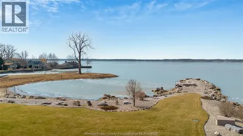 30 Emerald Lane Amherstburg ON N9V 3R3