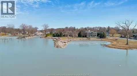 30 Emerald Lane Amherstburg ON N9V 3R3