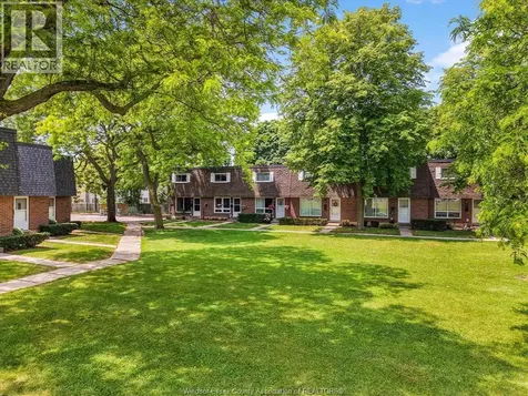256 Victoria Street South Amherstburg ON N9V 2K5