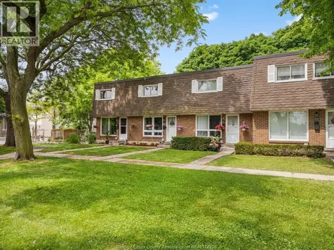 256 Victoria Street South Amherstburg ON N9V 2K5
