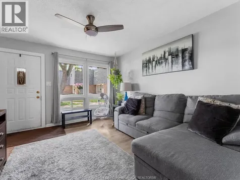 256 Victoria Street South Amherstburg ON N9V 2K5