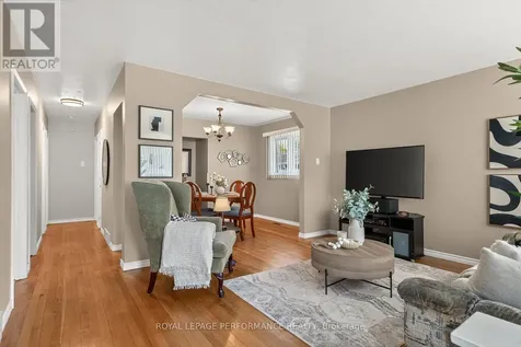 898 Charleswood Avenue Ottawa ON K1K 0W3
