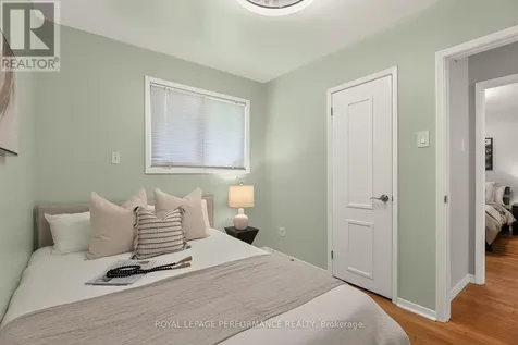 898 Charleswood Avenue Ottawa ON K1K 0W3