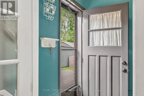 898 Charleswood Avenue Ottawa ON K1K 0W3