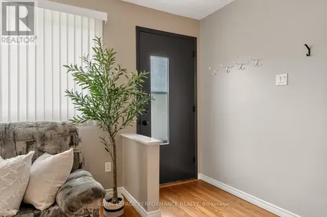 898 Charleswood Avenue Ottawa ON K1K 0W3