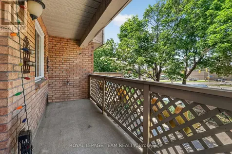 2086 Carling Avenue Ottawa ON K2A 1G8