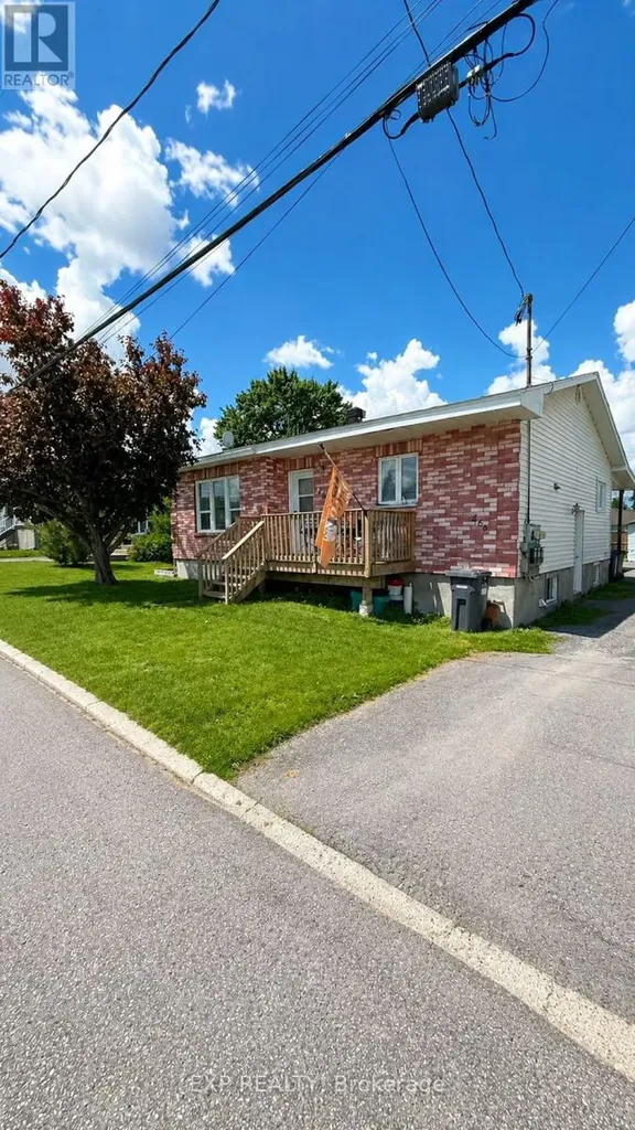 466-468 Catherine Street Hawkesbury ON K6A 1Z9