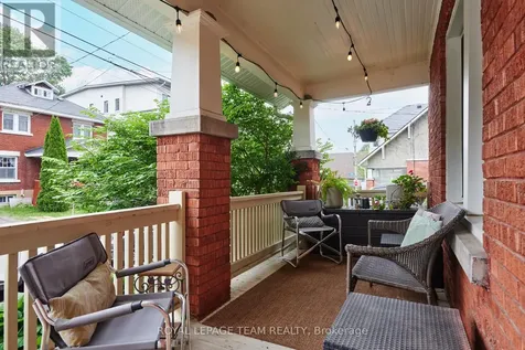 40 Grosvenor Avenue Ottawa ON K1S 4S2