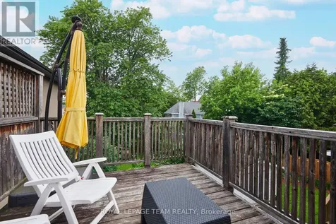 40 Grosvenor Avenue Ottawa ON K1S 4S2