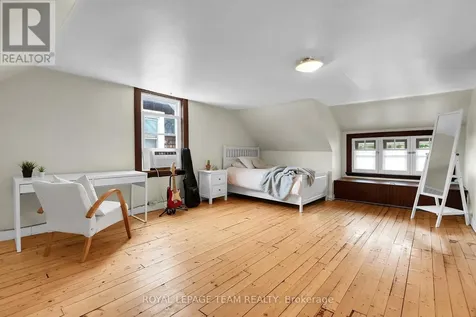 40 Grosvenor Avenue Ottawa ON K1S 4S2