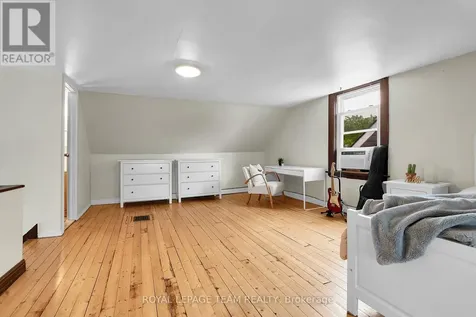 40 Grosvenor Avenue Ottawa ON K1S 4S2