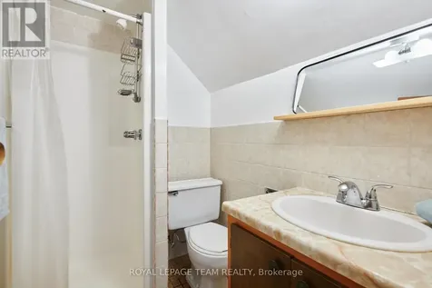 40 Grosvenor Avenue Ottawa ON K1S 4S2