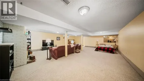 6442 Taylor Street Niagara Falls ON L2G 2G1