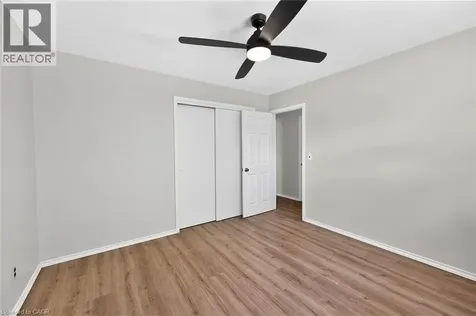 340 Fairlawn Street Oshawa ON L1J 4R3