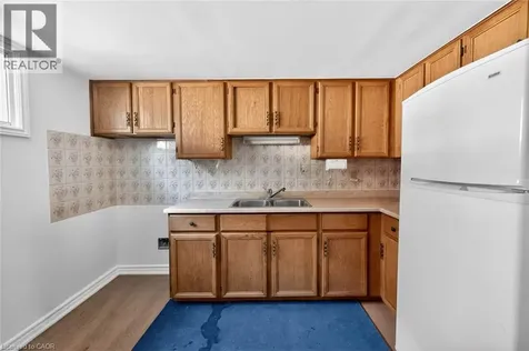 340 Fairlawn Street Oshawa ON L1J 4R3