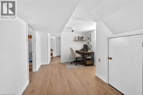 340 Fairlawn Street Oshawa ON L1J 4R3