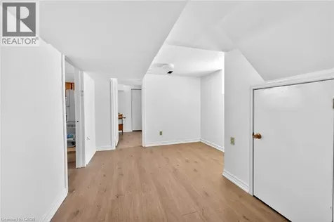 340 Fairlawn Street Oshawa ON L1J 4R3