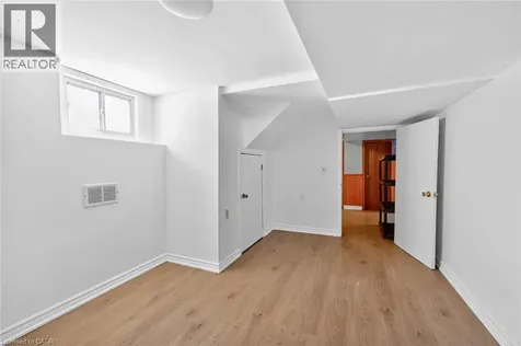 340 Fairlawn Street Oshawa ON L1J 4R3