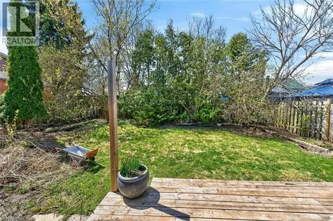 340 Fairlawn Street Oshawa ON L1J 4R3