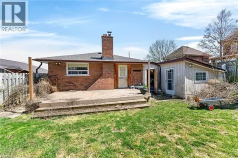 340 Fairlawn Street Oshawa ON L1J 4R3