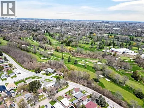 340 Fairlawn Street Oshawa ON L1J 4R3