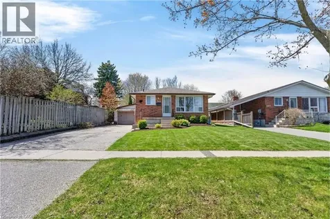 340 Fairlawn Street Oshawa ON L1J 4R3