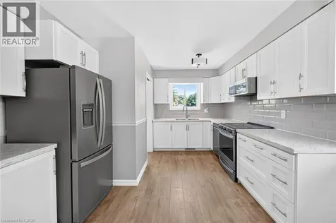340 Fairlawn Street Oshawa ON L1J 4R3