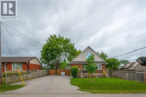 2 Cherry Avenue Grimsby ON L3M 2G9