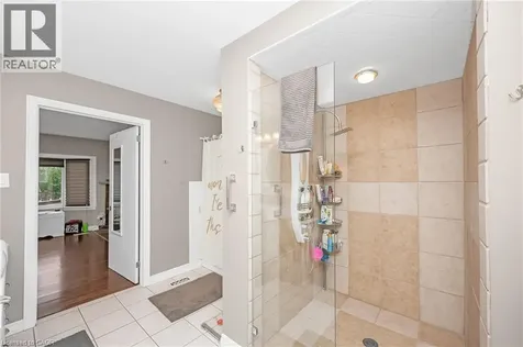 2 Cherry Avenue Grimsby ON L3M 2G9