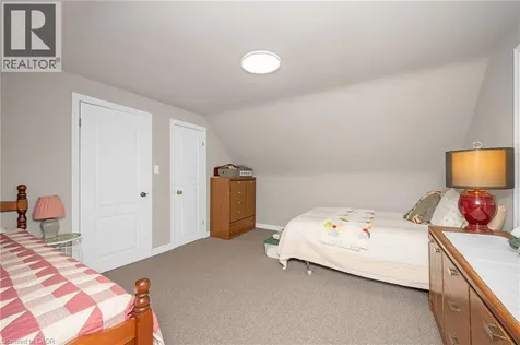 2 Cherry Avenue Grimsby ON L3M 2G9
