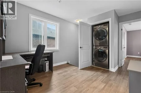 98 Shoreview Place Stoney Creek ON L8E 0J4