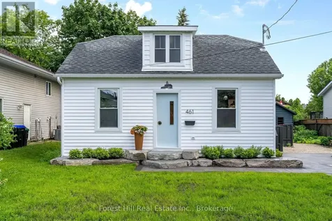 461 Fifth Street Collingwood ON L9Y 4B1