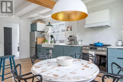 461 Fifth Street Collingwood ON L9Y 4B1