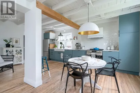 461 Fifth Street Collingwood ON L9Y 4B1