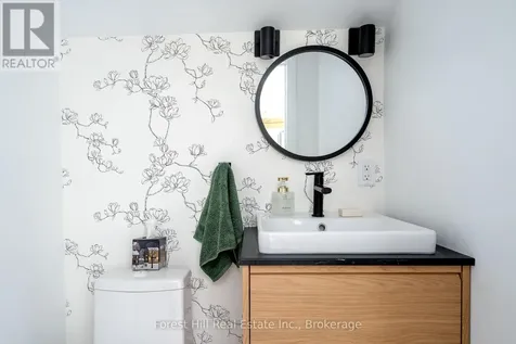 461 Fifth Street Collingwood ON L9Y 4B1