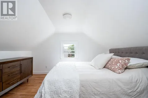 461 Fifth Street Collingwood ON L9Y 4B1