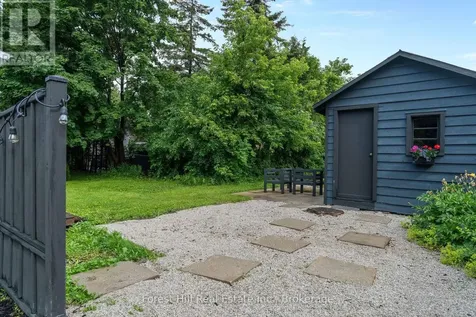 461 Fifth Street Collingwood ON L9Y 4B1