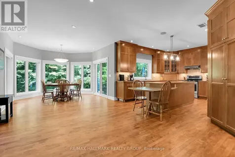 1705 Silver Bark Avenue Ottawa ON K1C 7A9