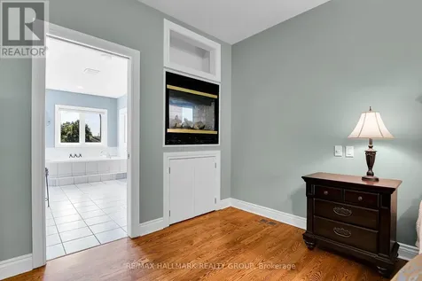 1705 Silver Bark Avenue Ottawa ON K1C 7A9