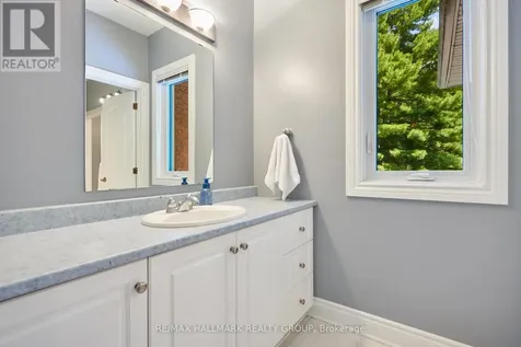 1705 Silver Bark Avenue Ottawa ON K1C 7A9