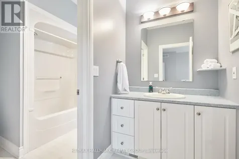 1705 Silver Bark Avenue Ottawa ON K1C 7A9