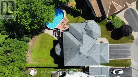 1705 Silver Bark Avenue Ottawa ON K1C 7A9