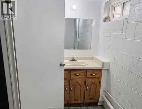 3006 Alexander Avenue Windsor ON N9C 1G5
