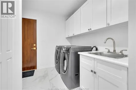 28 Cleophas Drive Lakeshore ON N8N 4J9