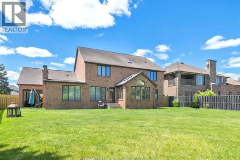 28 Cleophas Drive Lakeshore ON N8N 4J9