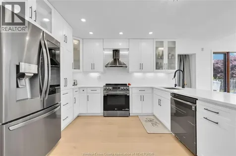 28 Cleophas Drive Lakeshore ON N8N 4J9