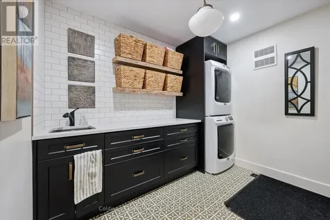 35 Monticello Crescent Guelph (kortright East) ON N1G 2M1