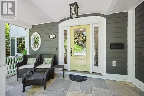 35 Monticello Crescent Guelph (kortright East) ON N1G 2M1
